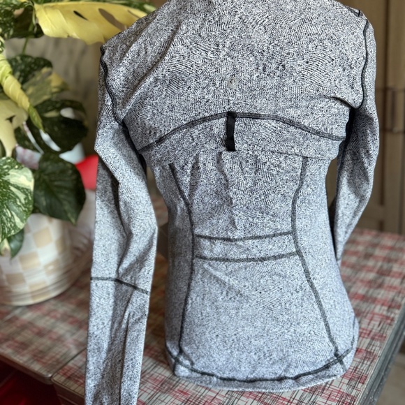 Lululemon Define Jacket - Picture 3 of 5